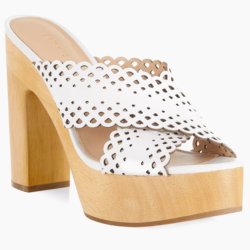 Veronica Beard “Gaynor” Sandals. Ladies 9.5.